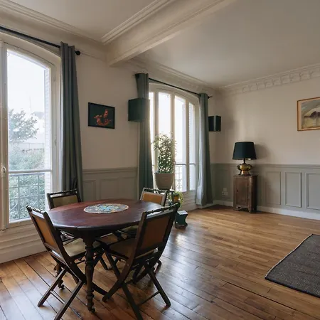 Luminous Parisian-style 1bd Apartmentbelleville Apartment