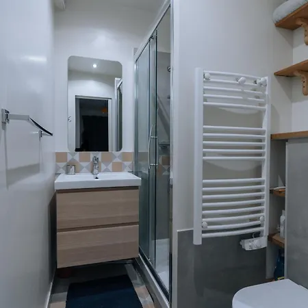 Luminous Parisian-style 1bd Apartmentbelleville * Paris